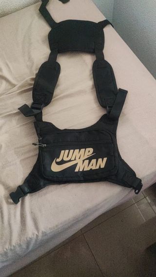 Riñonera Jordan Jumpman Negra y Dorada