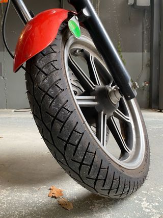 Triumph Bonneville 100 SE Moto
