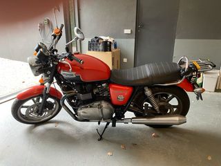 Triumph Bonneville 100 SE Moto