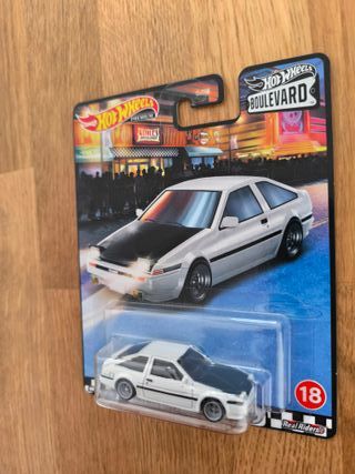Hot Wheels Toyota AE86 Sprinter Trueno Boulevard