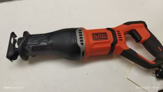 Sierra sable Black+Decker