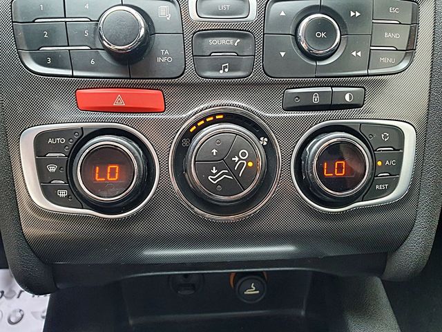 Citroen C4, Climatizador, sensores, bluetooth