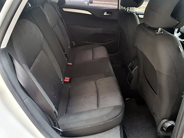 Citroen C4, Climatizador, sensores, bluetooth