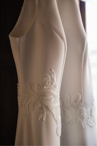 Vestido de Novia Blanco en Crepe.