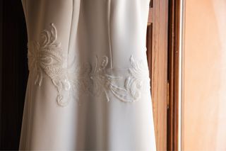 Vestido de Novia Blanco en Crepe.
