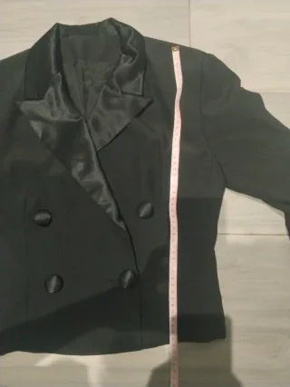 Americana negra corta