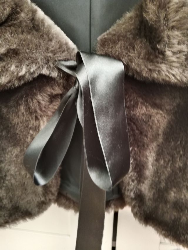 Chaqueta bolero pelo Zara 