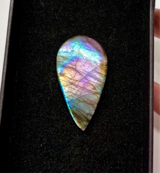 Labradorita azul y morada arcoiris exclusiva