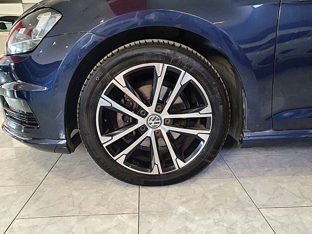 Volkswagen Golf, R line, XENON, 6 velocidades