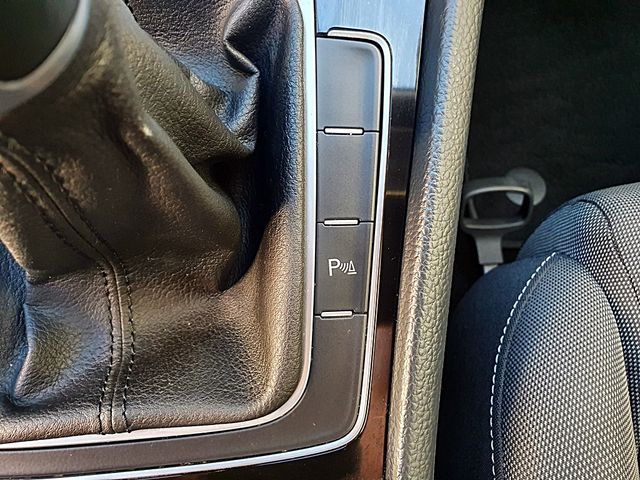 Volkswagen Golf, R line, XENON, 6 velocidades