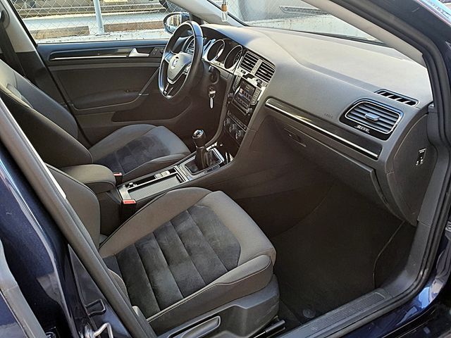 Volkswagen Golf, R line, XENON, 6 velocidades