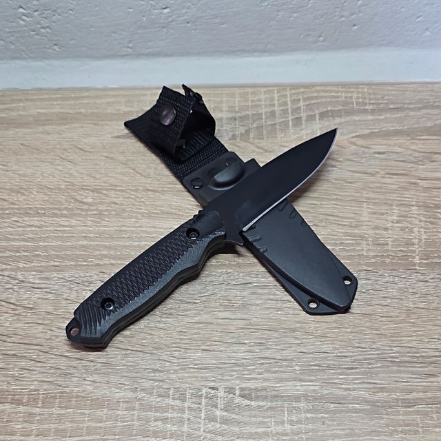 Cuchillo Táctico Negro