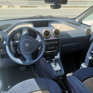 Peugeot 1007 1.4VTI AUTOMÁTICO Gasolina