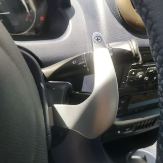 Peugeot 1007 1.4VTI AUTOMÁTICO Gasolina