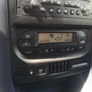 Peugeot 1007 1.4VTI AUTOMÁTICO Gasolina