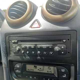 Peugeot 1007 1.4VTI AUTOMÁTICO Gasolina