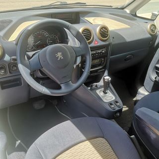Peugeot 1007 1.4VTI AUTOMÁTICO Gasolina