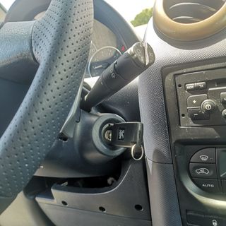 Peugeot 1007 1.4VTI AUTOMÁTICO Gasolina
