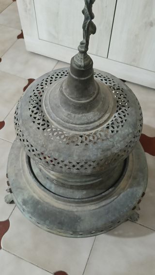 Braciere antico in ottone con figura