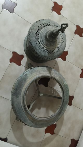 Braciere antico in ottone con figura