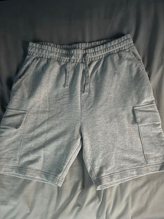 Pantalones cortos grises de chándal