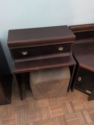 Mueble tocador madera con taburete