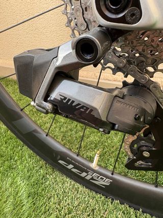 Megamo Pulse Elite Talla L Carbono Ruedas Zipp