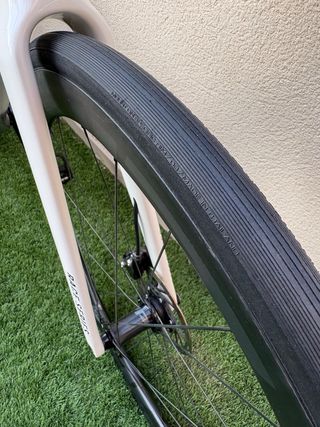 Megamo Pulse Elite Talla L Carbono Ruedas Zipp