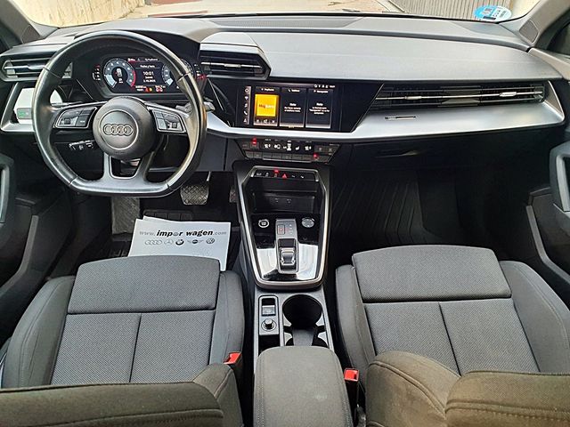 Audi A3, S line, CARPLAY, automatico, navegador