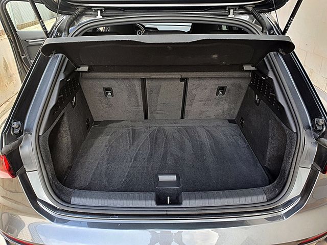 Audi A3, S line, CARPLAY, automatico, navegador