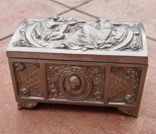 Caja de música antigua