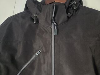 Chaqueta Forch Negra con Forro Interior