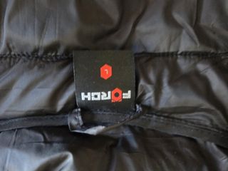 Chaqueta Forch Negra con Forro Interior