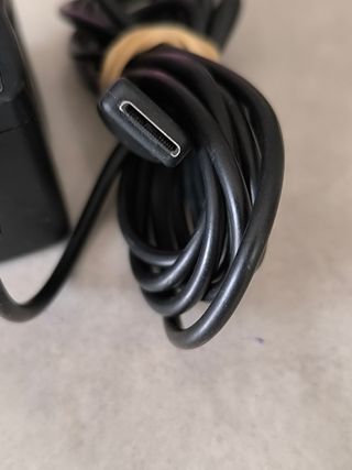 Cargador Vodafone Travel Charger TPCA-050065VY