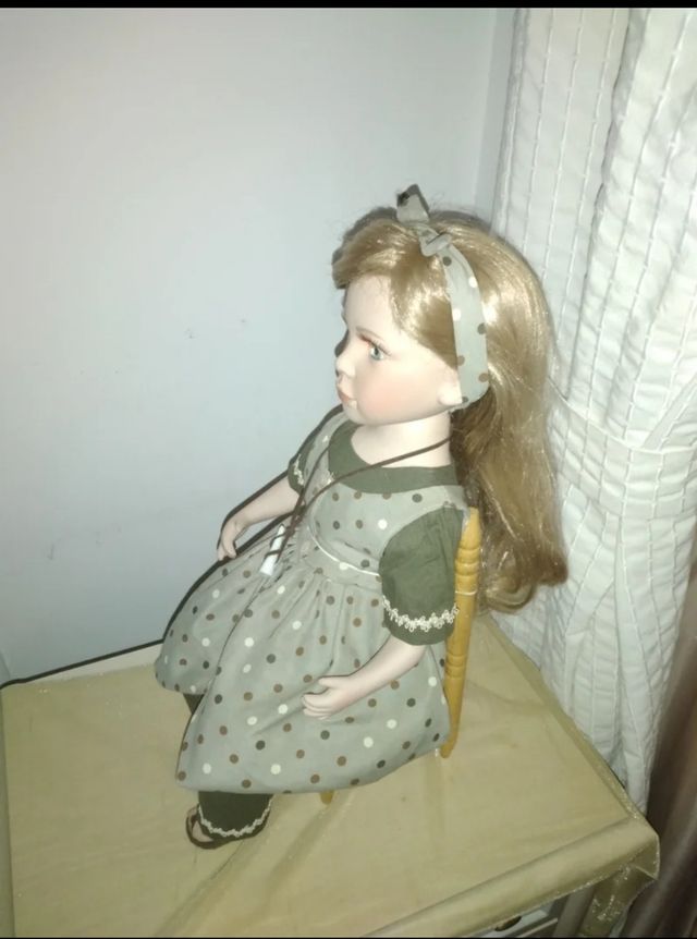 Muñeca de Porcelana Vintage 48cm