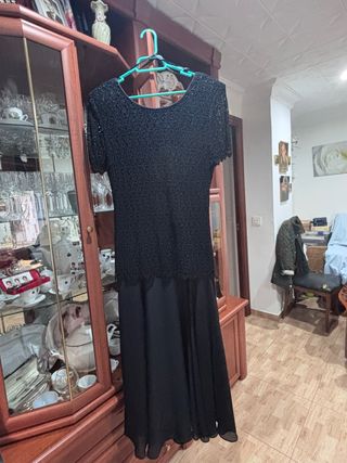 Vestido largo negro de fiesta esta en buen estado 