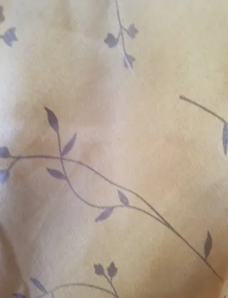 Falda midi verde dorada con estampado