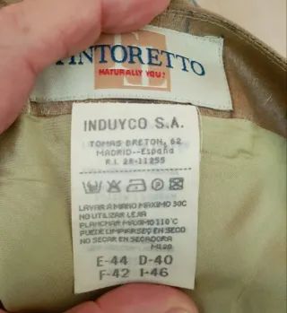 Falda midi verde dorada con estampado