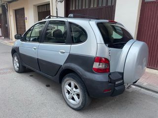 Renault Megane Scenic rx4