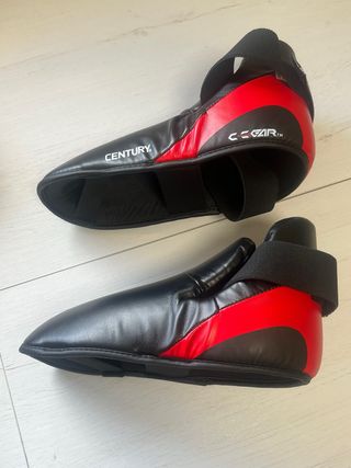 Pack Tibial + Botín Kickboxing Niño S SIN ESTRENAR