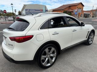 Infiniti QX70 2016