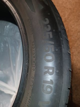 Neumático Continental 235/50 R19 99V