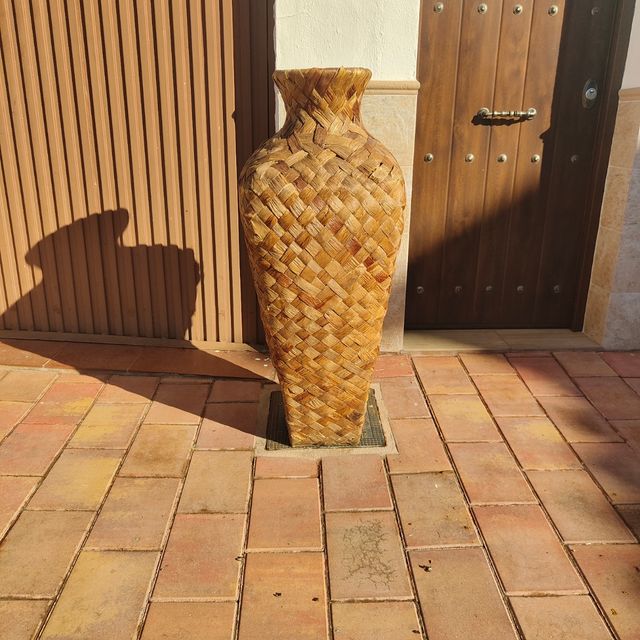 Jarrón de suelo decorativo grande