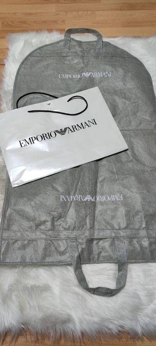 Portatrajes y Bolsa Emporio Armani 