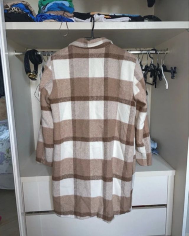 Cappotto a quadri marrone e bianco