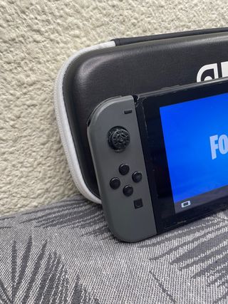 Nintendo Switch + Accesorios