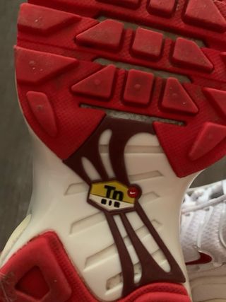 Nike Air Max Plus TN Blancas Rojas