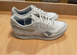 Zapatillas Reebok Blancas y Plateadas