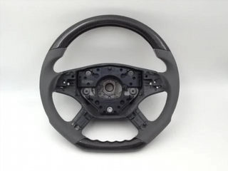 VOLANTE MERCEDES ML W164 DE FIBRA DE CARBONO