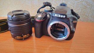 Cámara Nikon D3300 Kit 18-55 VR